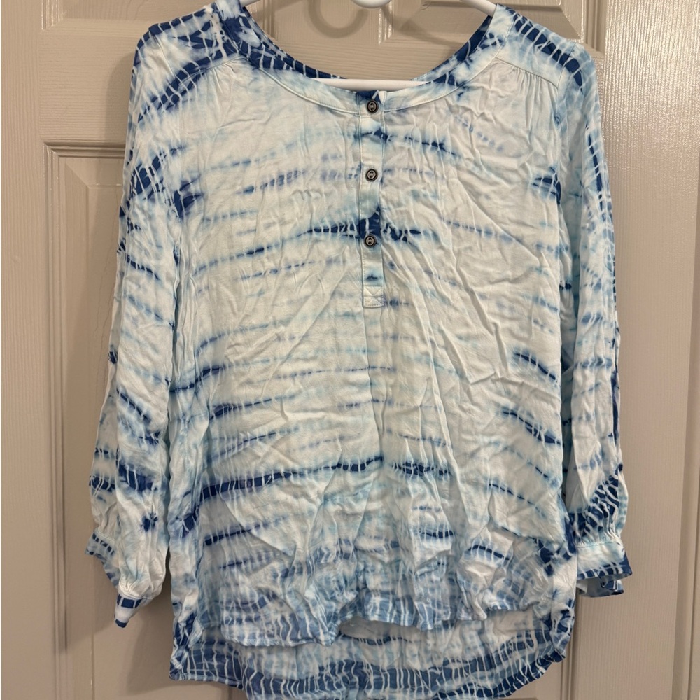 Gypsy 05 Blue and White 3/4 Sleeve Buttoned Blouse